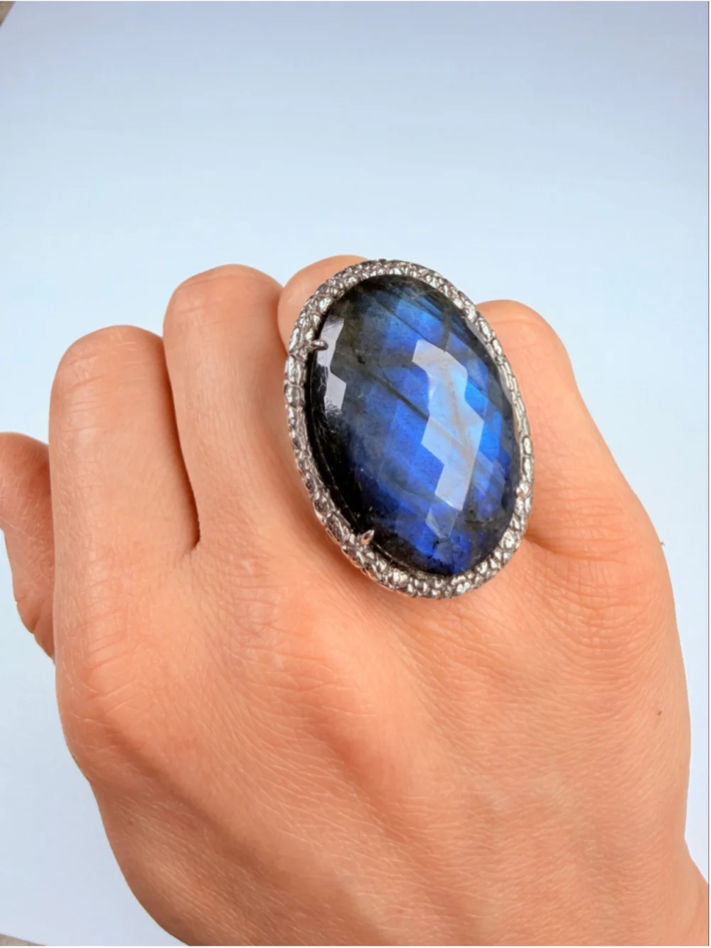 Grand 53 CT Labradorite Solitaire 925 Sterling Silver Crocodile Scale Ring NWT
